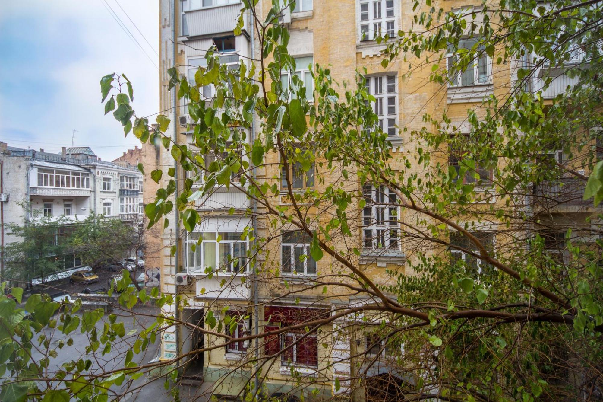 Apartments On Antonovycha Kiev Oda fotoğraf